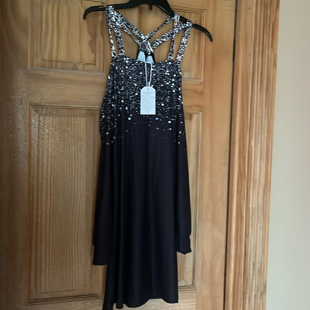 Cold shoulder long sleeve body con dress
